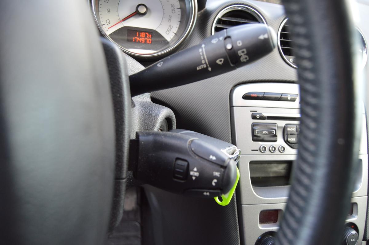 peugeot-308-2012-diesel-1560cc