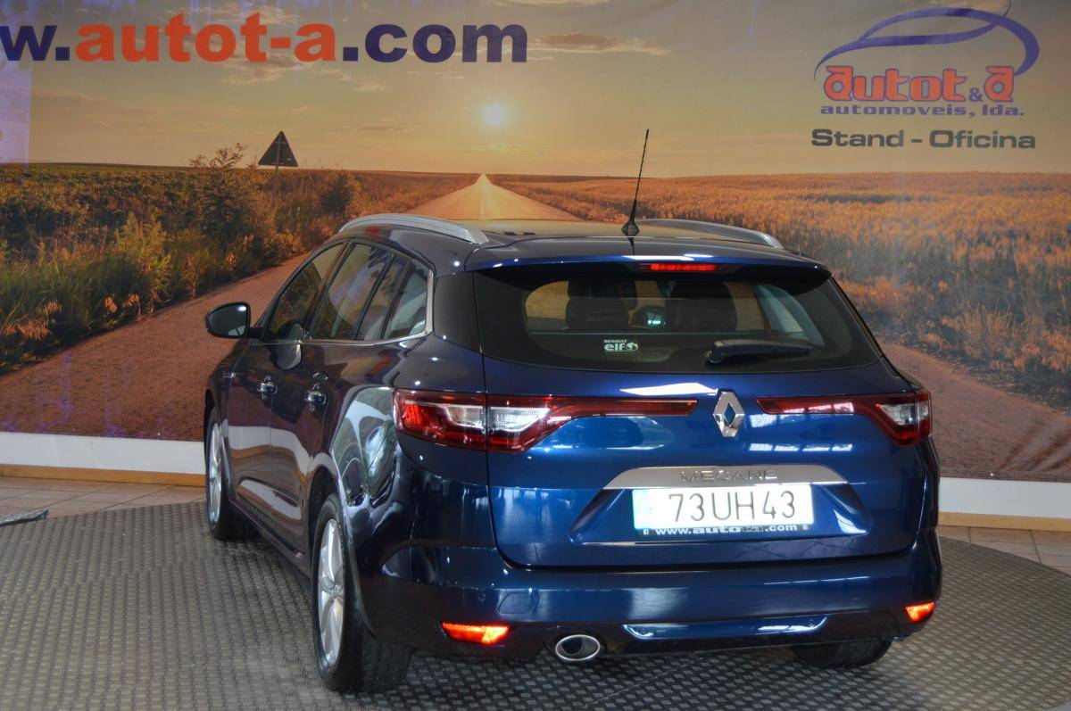 renault-megane-sport-tourer-2018-diesel-1461cc
