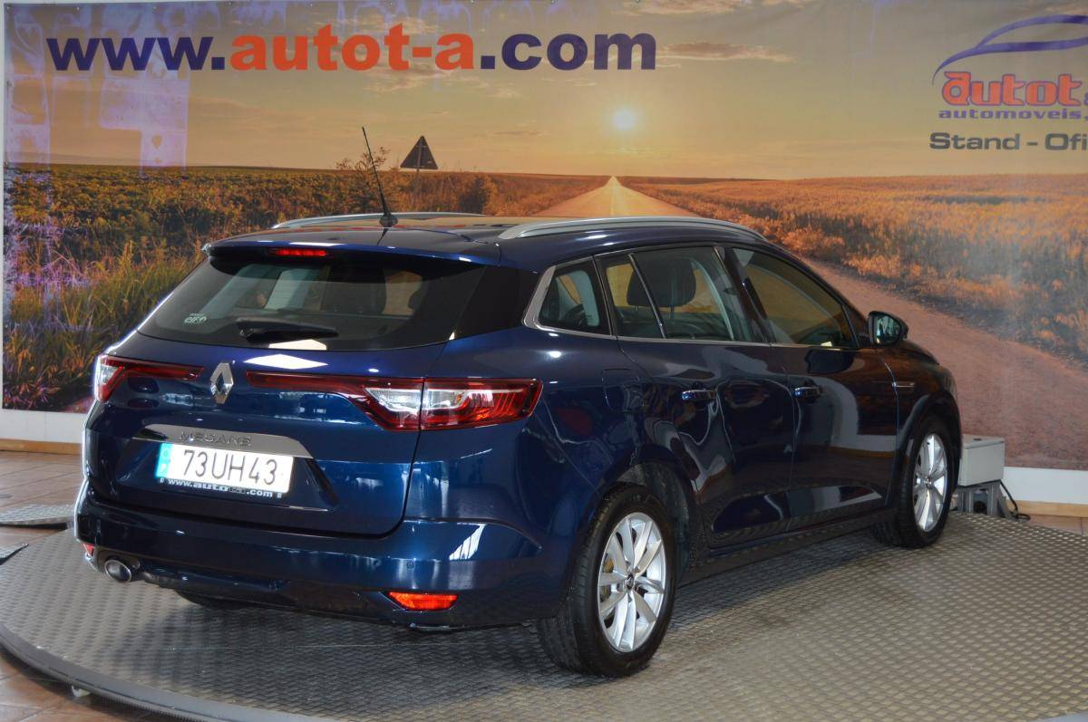 renault-megane-sport-tourer-2018-diesel-1461cc