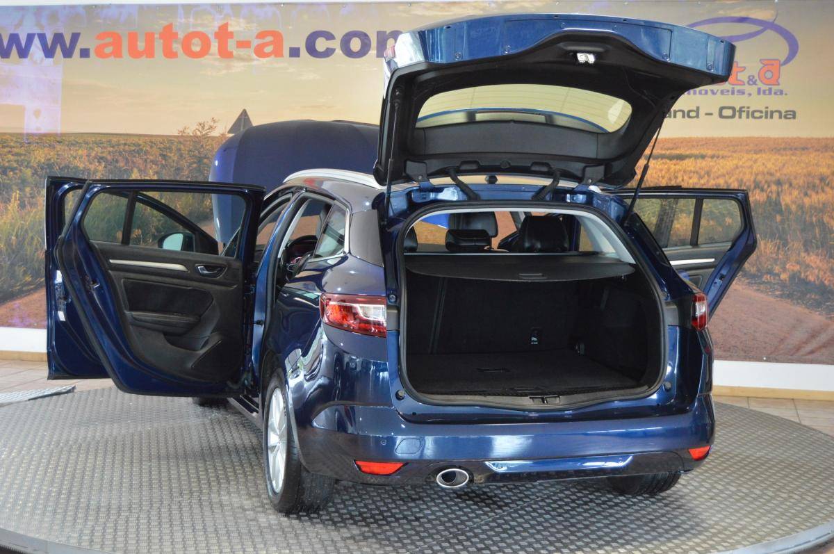 renault-megane-sport-tourer-2018-diesel-1461cc