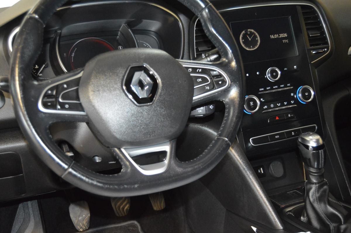 renault-megane-sport-tourer-2018-diesel-1461cc