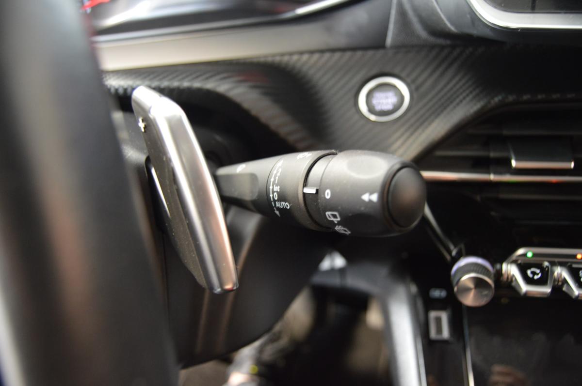 peugeot-208-2022-gasolina-1199cc