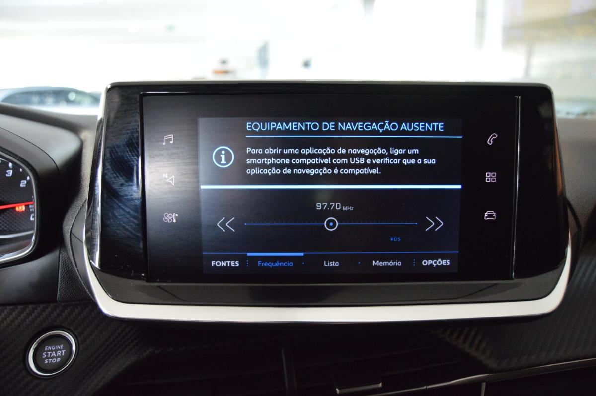 peugeot-208-2022-gasolina-1199cc