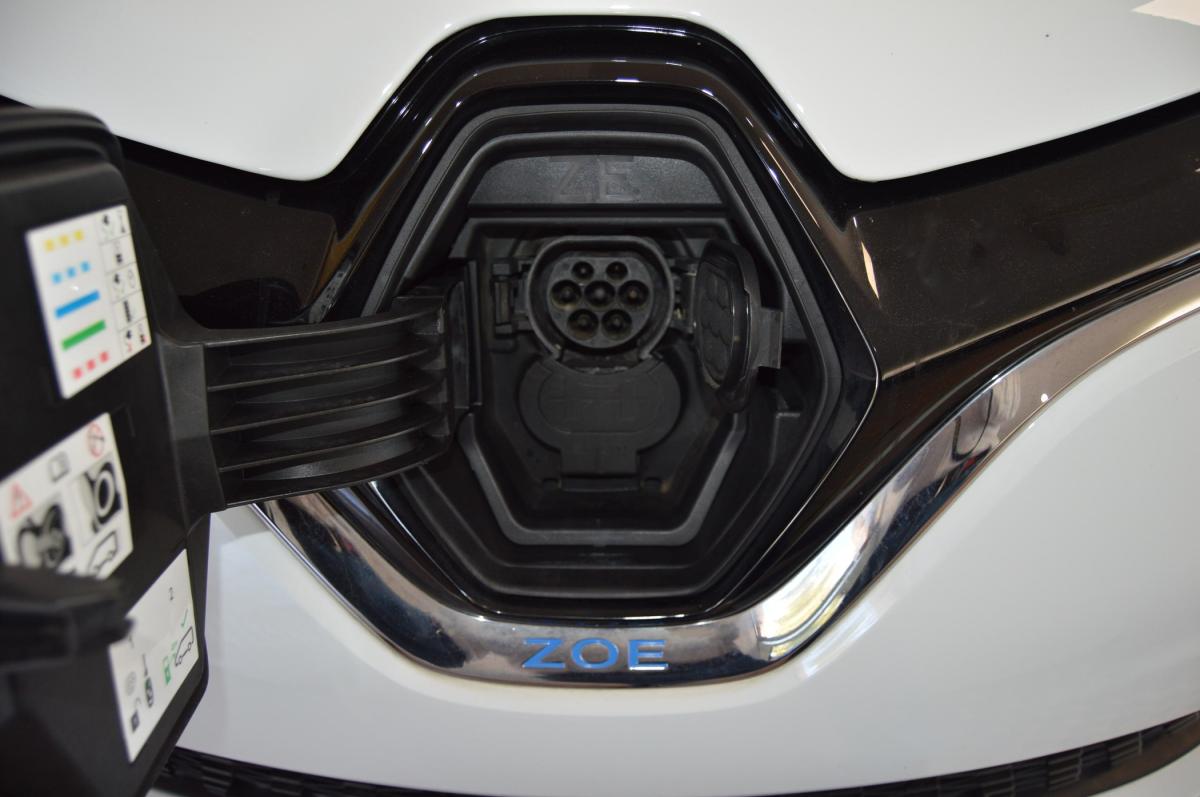 renault-zoe-2021-eletrico-500cc