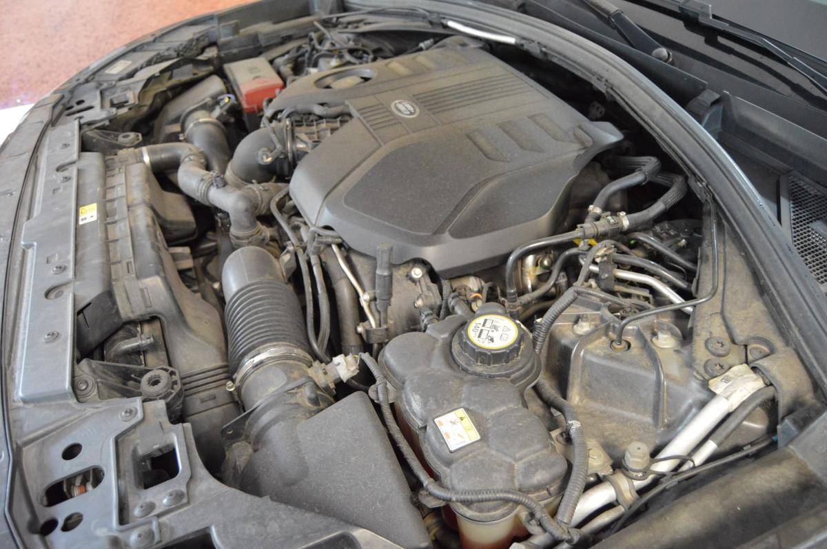 land-rover-range-rover-velar-2017-diesel-2993cc