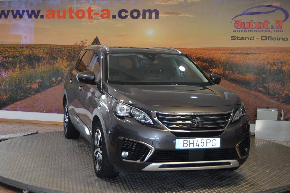 peugeot-5008-2019-gasolina-1199cc