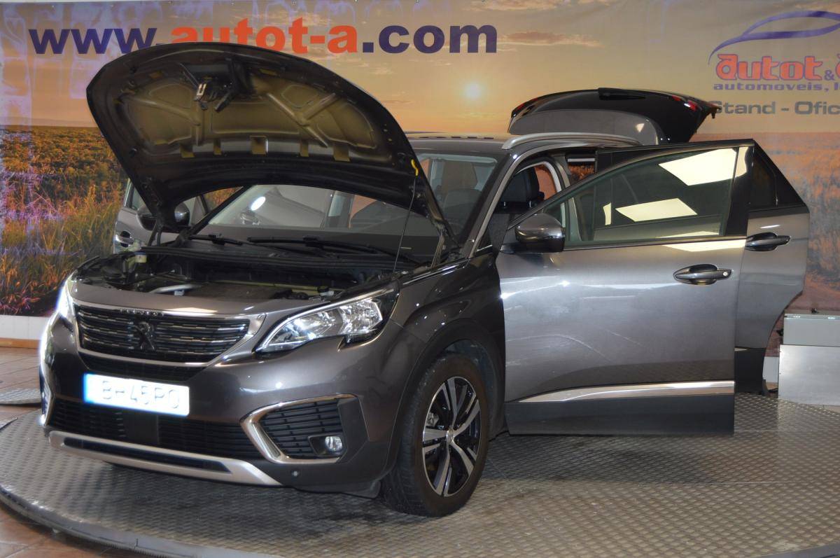 peugeot-5008-2019-gasolina-1199cc