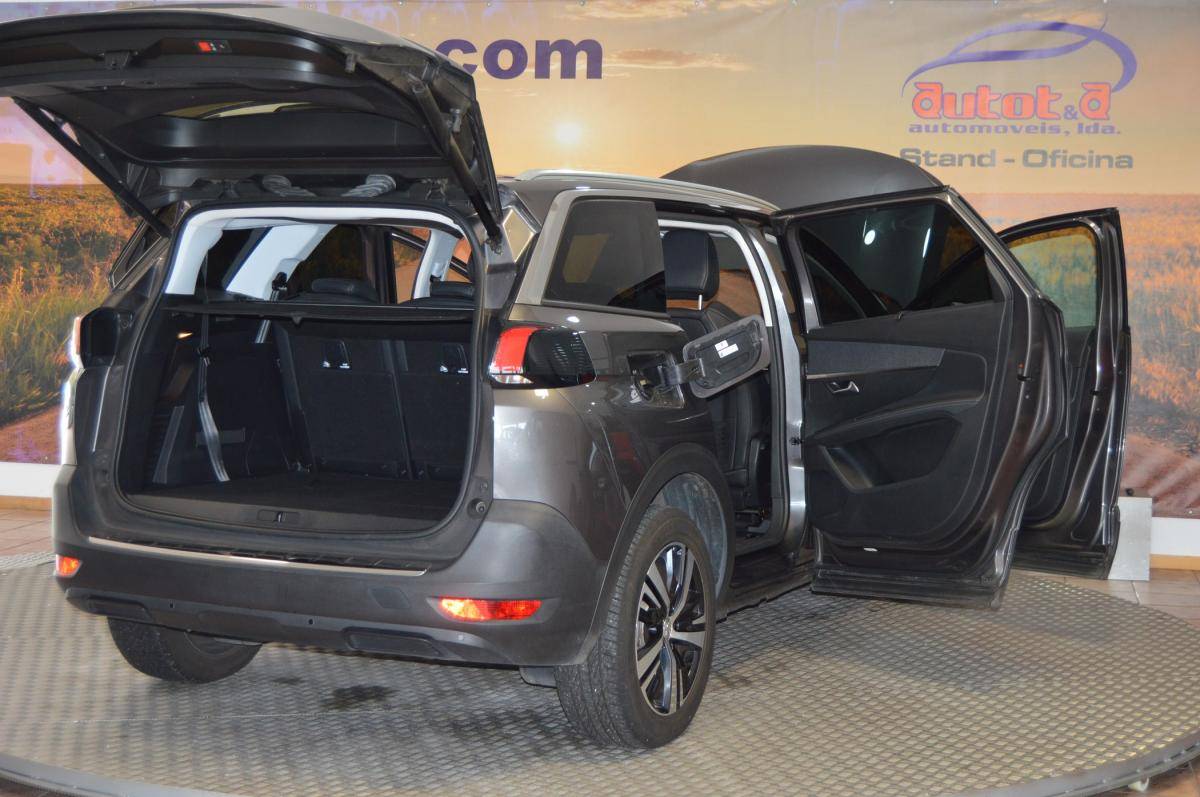 peugeot-5008-2019-gasolina-1199cc