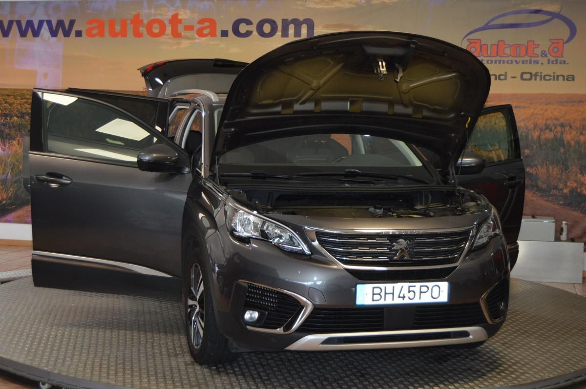 peugeot-5008-2019-gasolina-1199cc