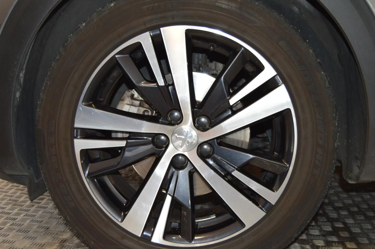 peugeot-5008-2019-gasolina-1199cc
