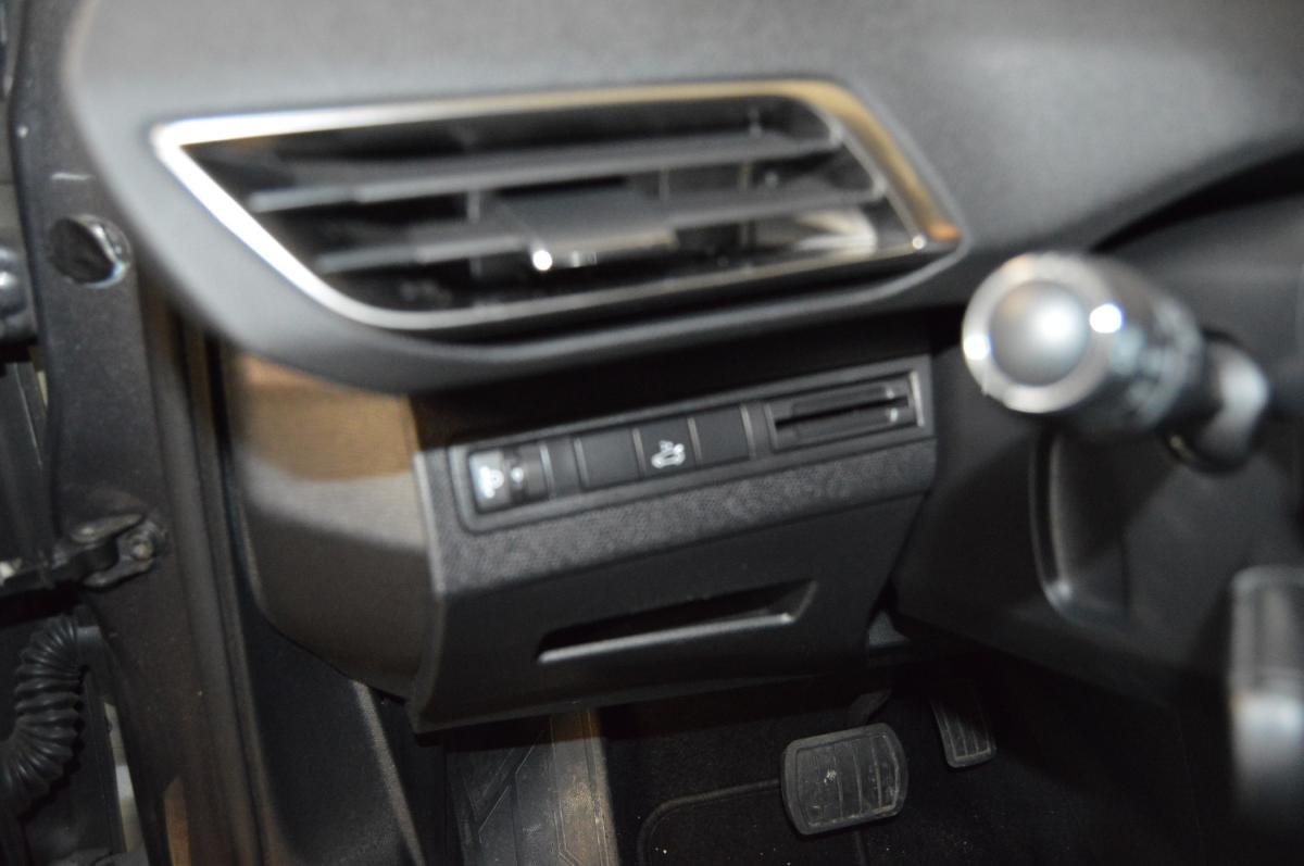 peugeot-5008-2019-gasolina-1199cc