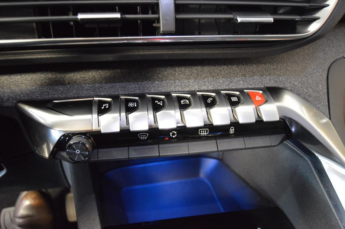 peugeot-5008-2019-gasolina-1199cc