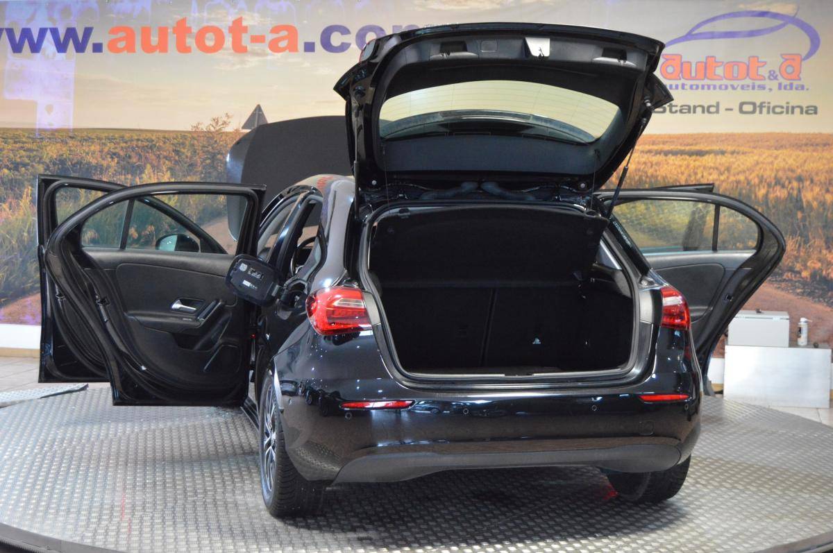 mercedes-benz-classe-a-2021-gasolina-1332cc