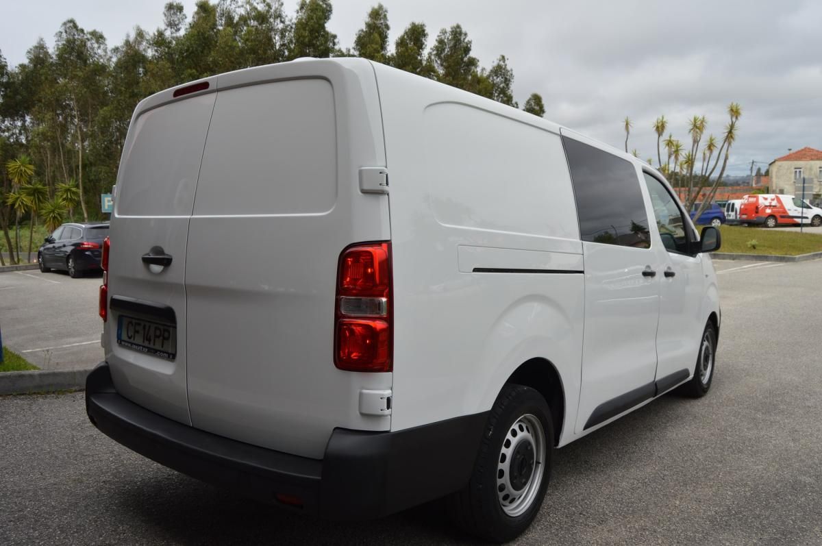opel-vivaro-2015-diesel-1499cc