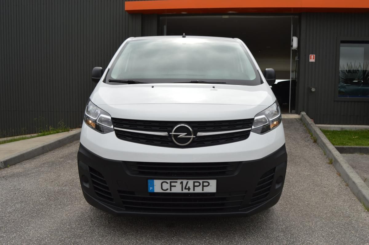 opel-vivaro-2015-diesel-1499cc