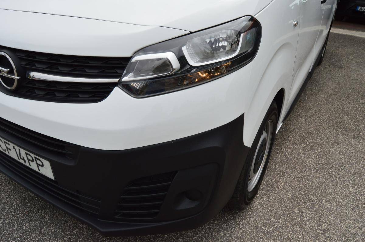 opel-vivaro-2015-diesel-1499cc