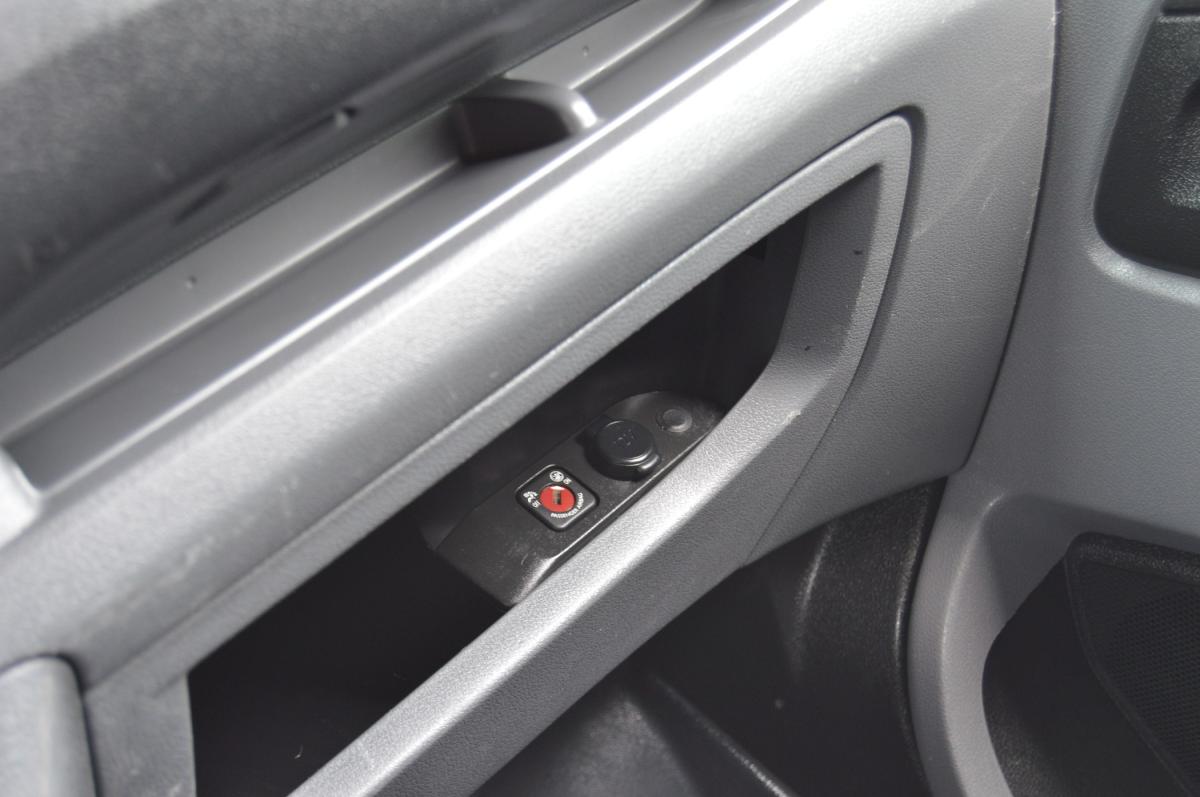 opel-vivaro-2015-diesel-1499cc