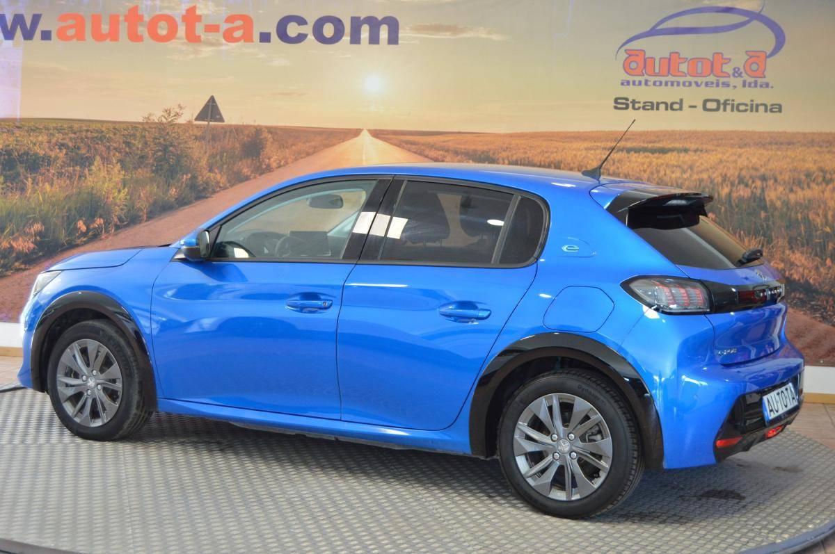 peugeot-208-2022-eletrico-500cc
