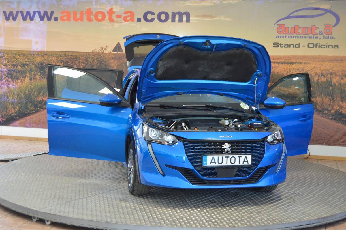 peugeot-208-2022-eletrico-500cc