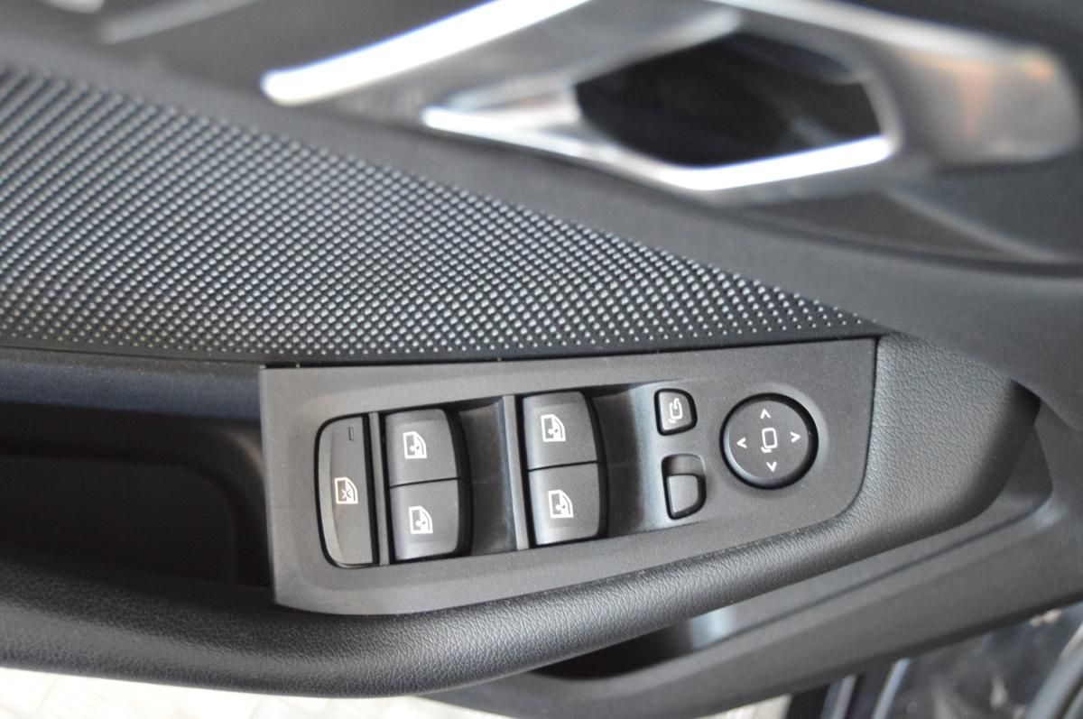 bmw-serie-1-2019-diesel-1496cc