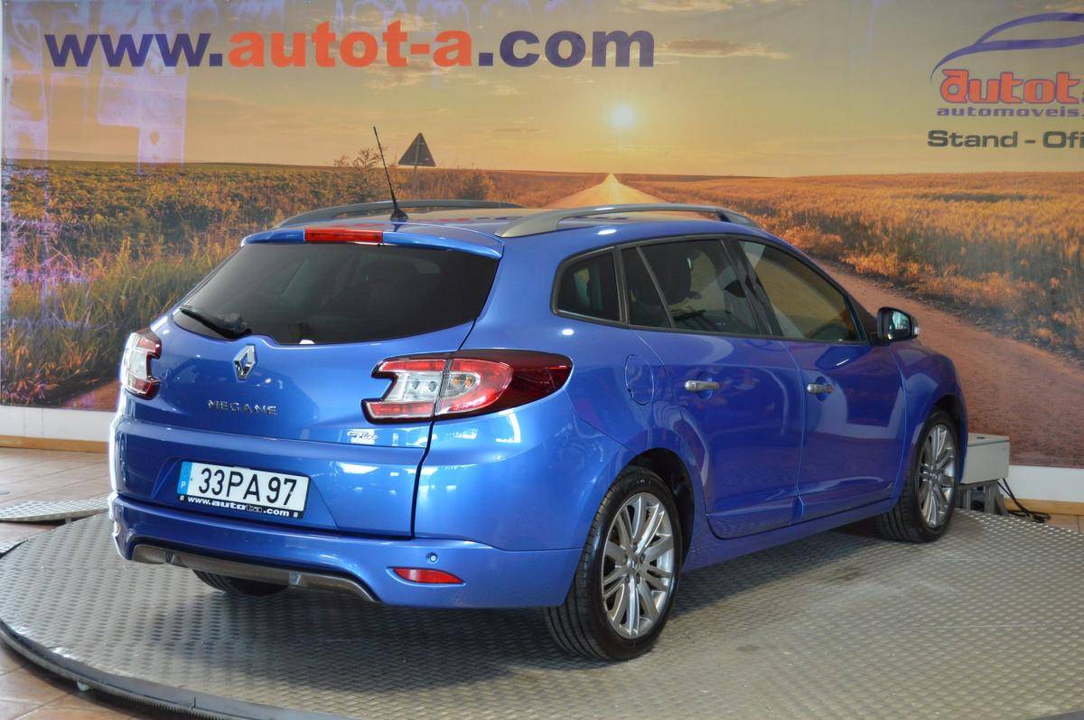 renault-megane-sport-tourer-2011-diesel-1461cc