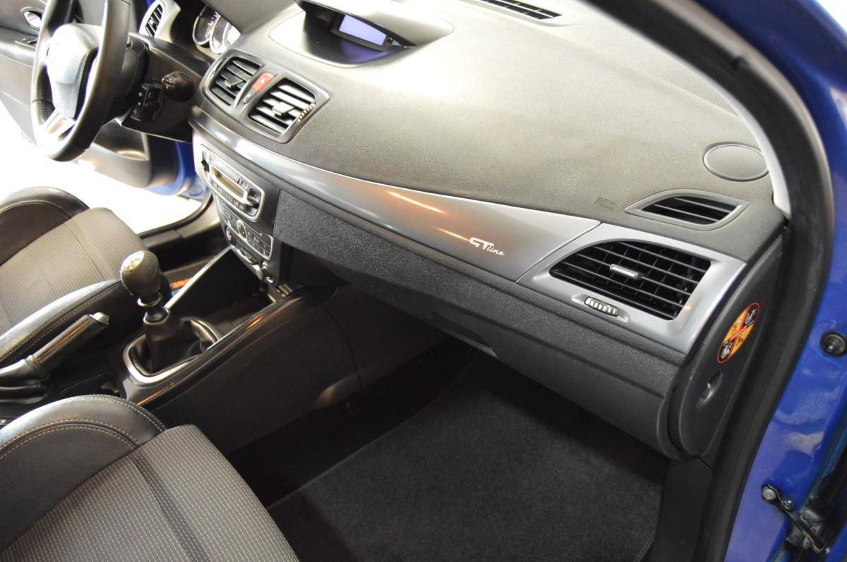 renault-megane-sport-tourer-2011-diesel-1461cc