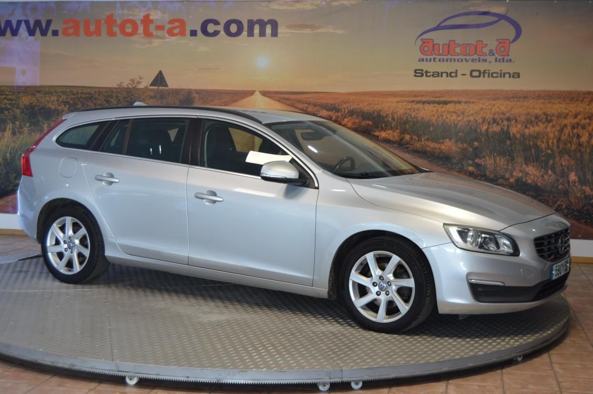 volvo-v60-2014-diesel-1560cc