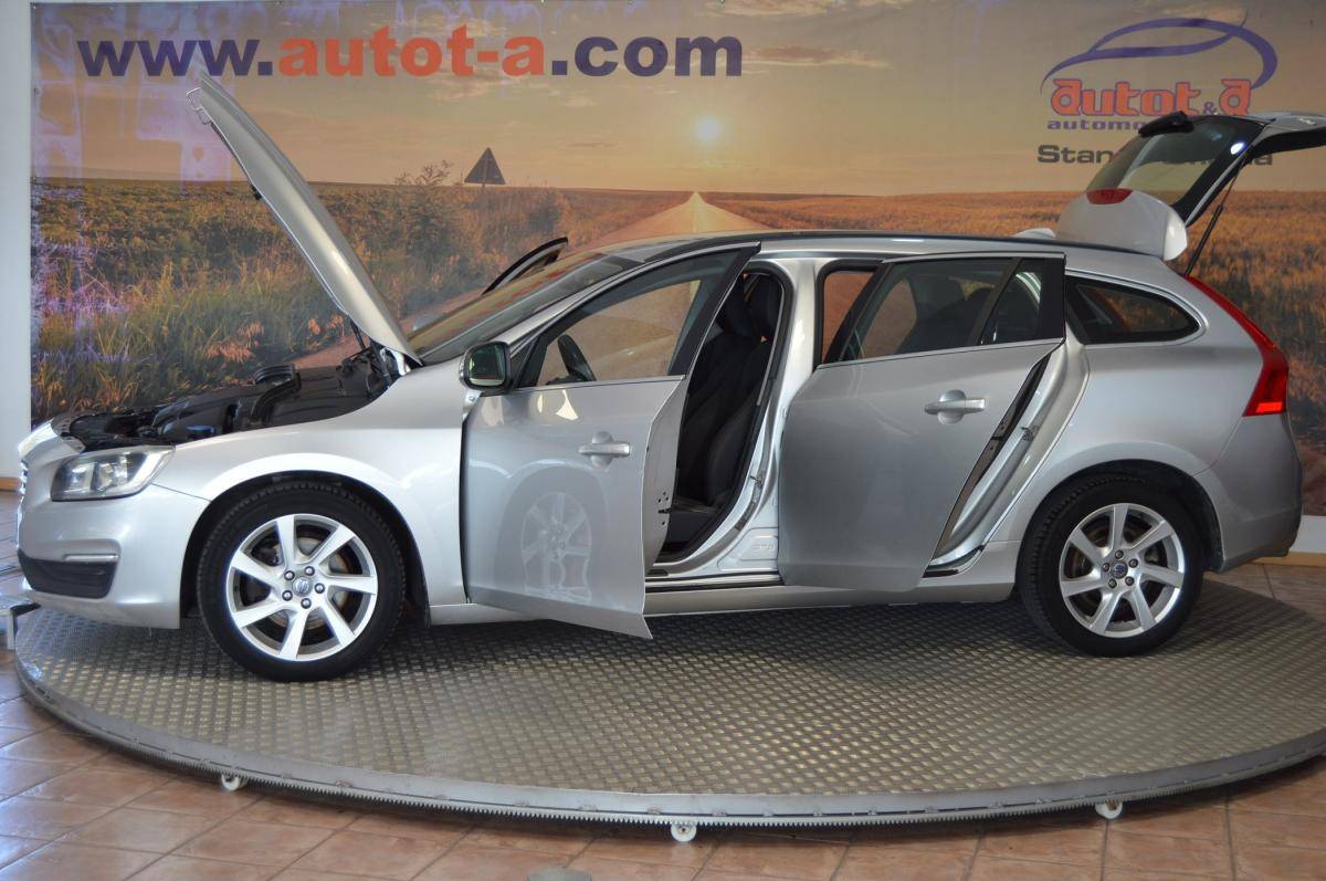 volvo-v60-2014-diesel-1560cc
