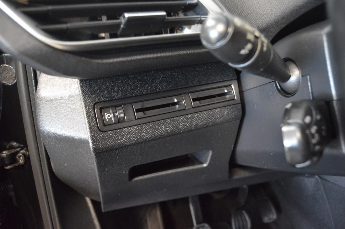 peugeot-3008-2019-diesel-1499cc