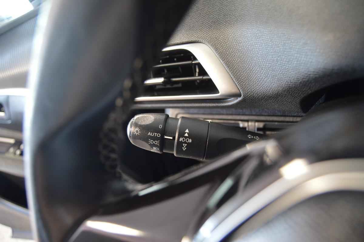 peugeot-3008-2019-diesel-1499cc
