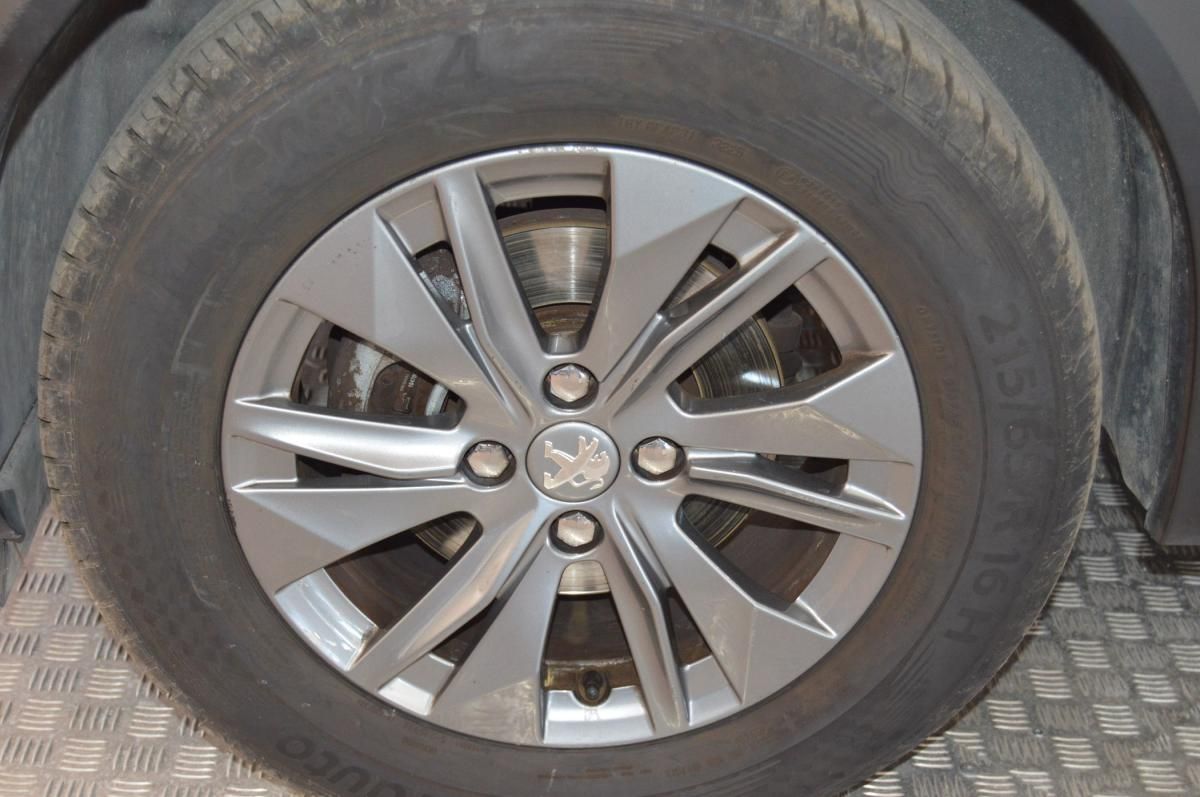 peugeot-2008-2020-gasolina-1199cc