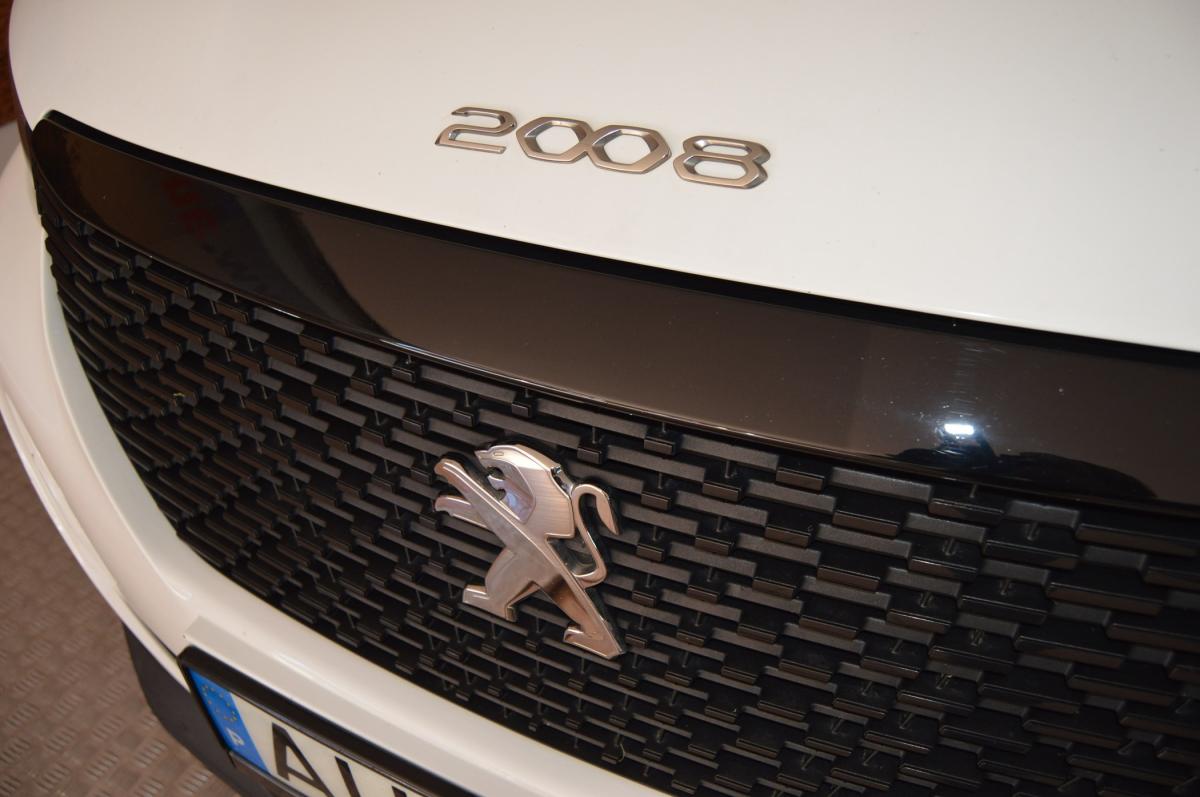 peugeot-2008-2020-gasolina-1199cc