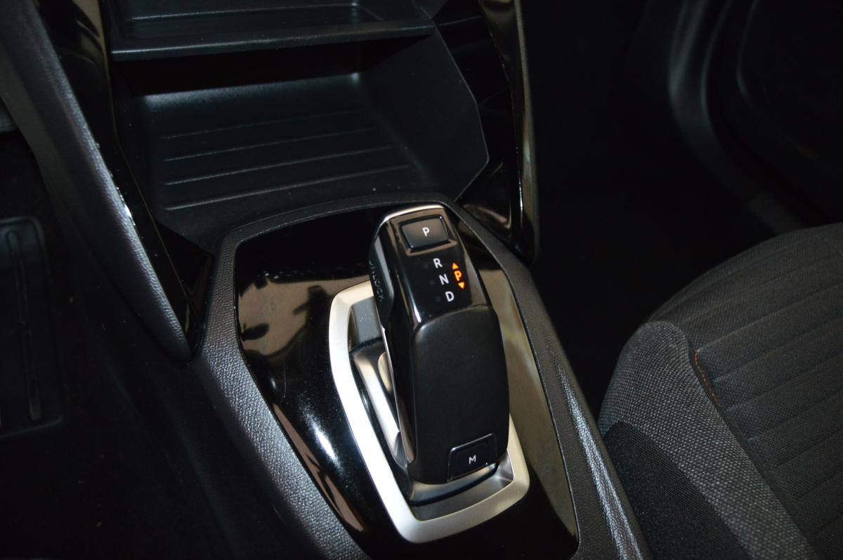 peugeot-2008-2020-gasolina-1199cc