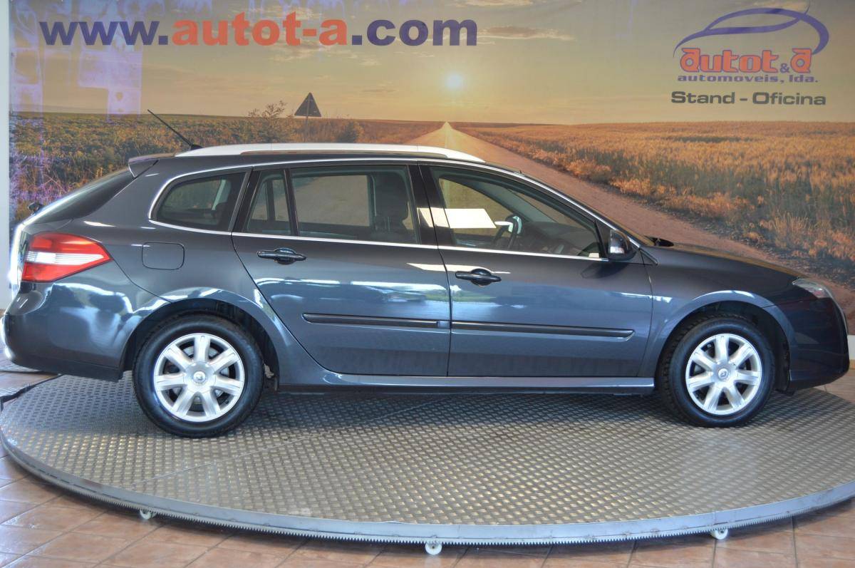 renault-laguna-break-2010-diesel-1461cc