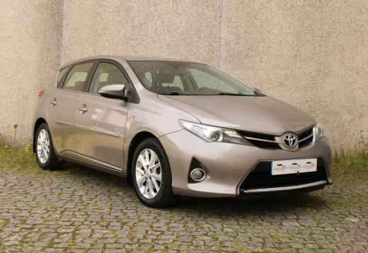 toyota-auris-2013-diesel-1364cc