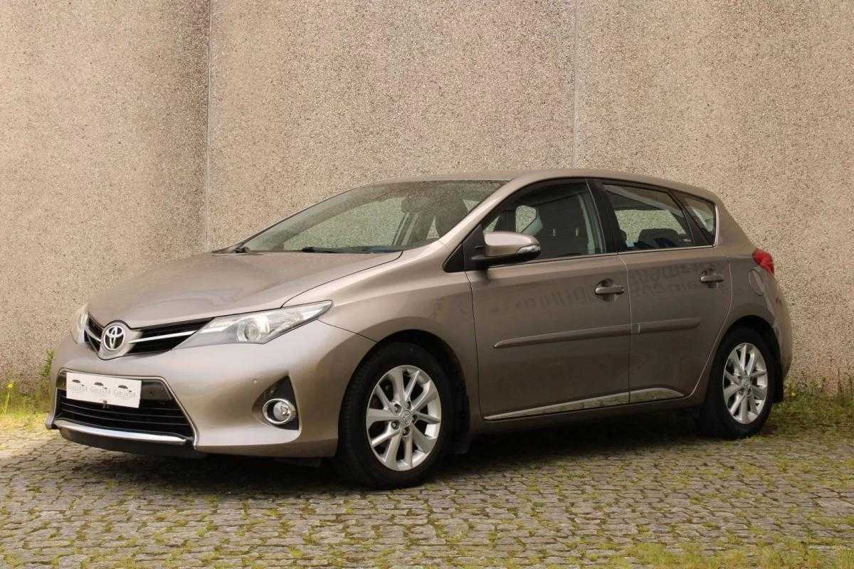 toyota-auris-2013-diesel-1364cc