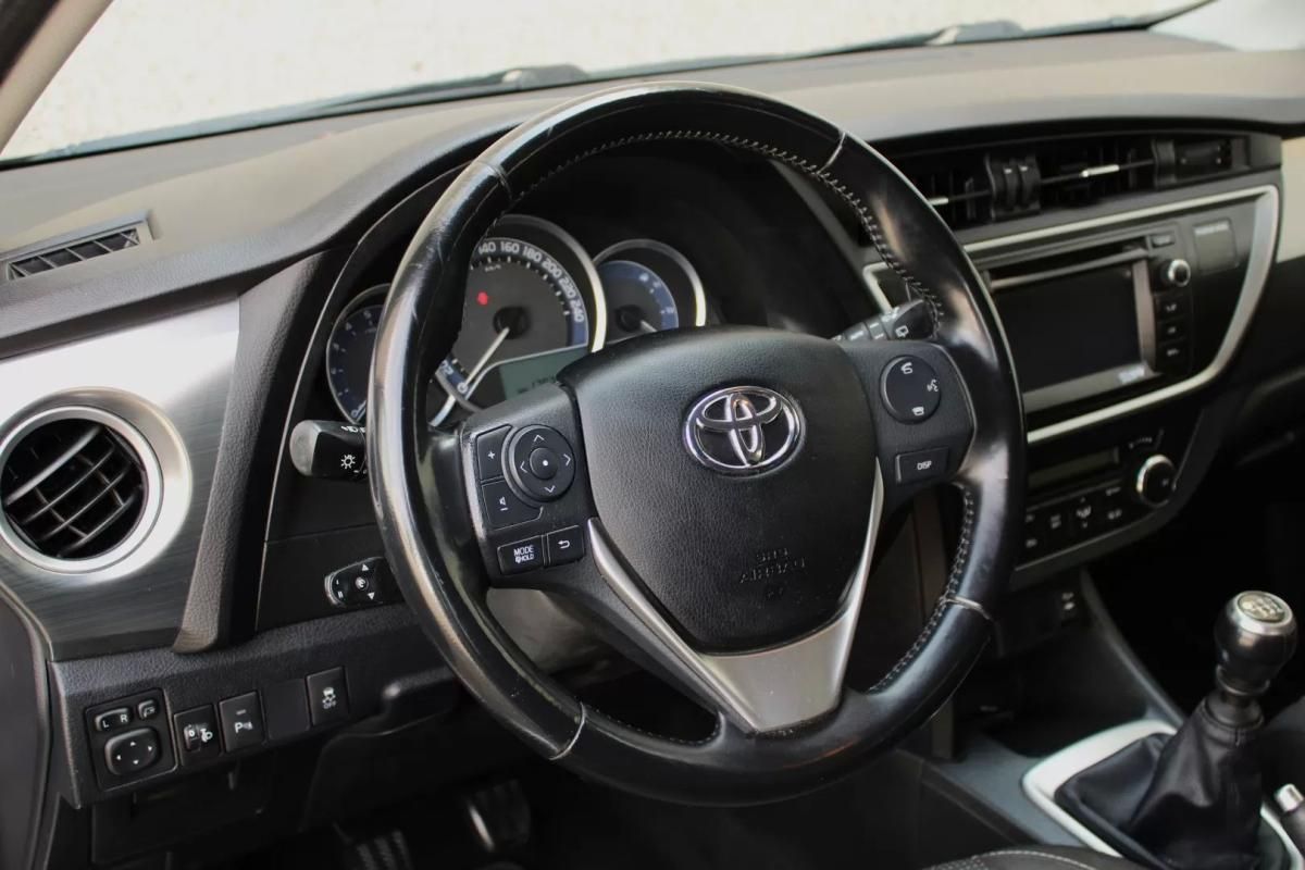 toyota-auris-2013-diesel-1364cc