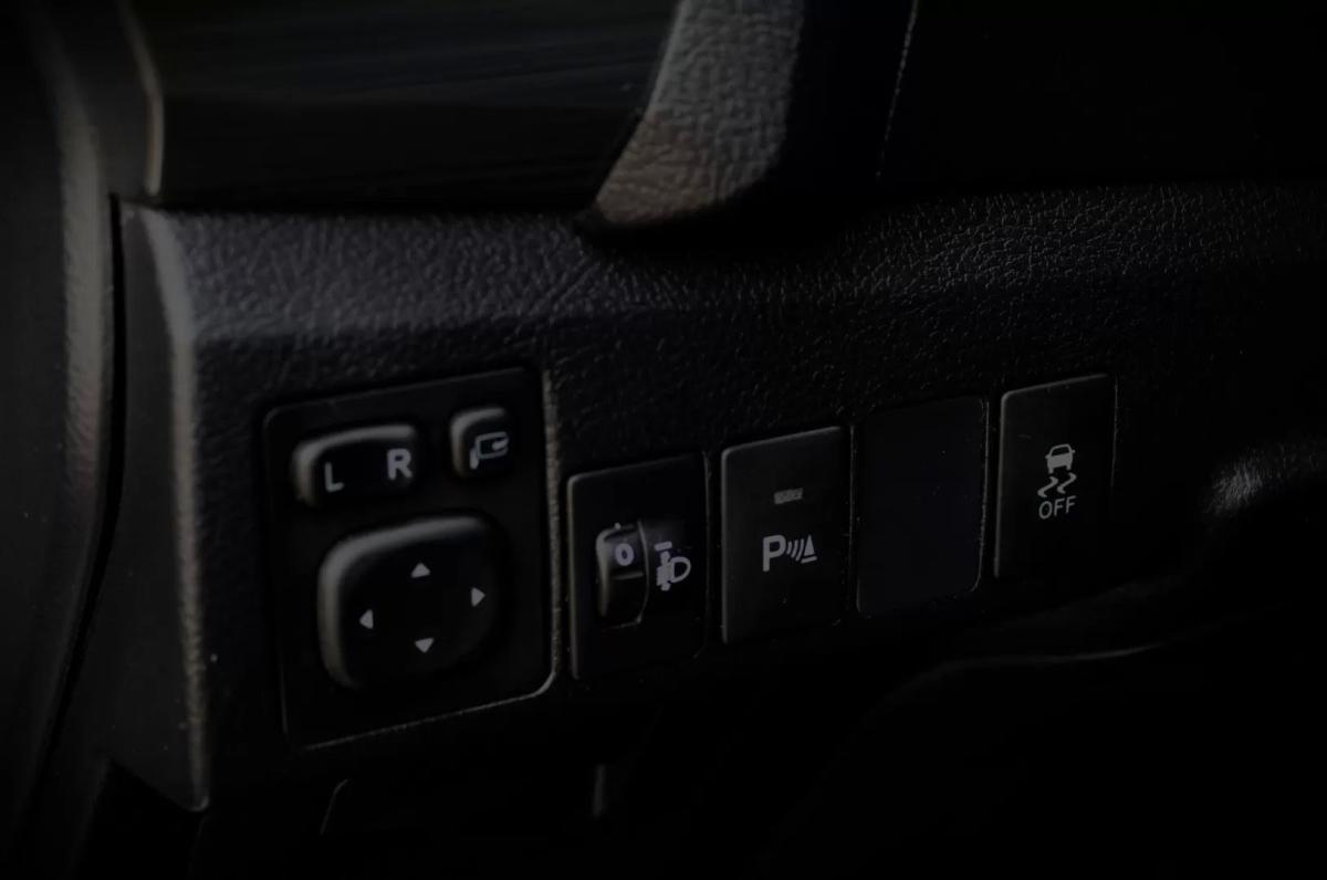 toyota-auris-2013-diesel-1364cc