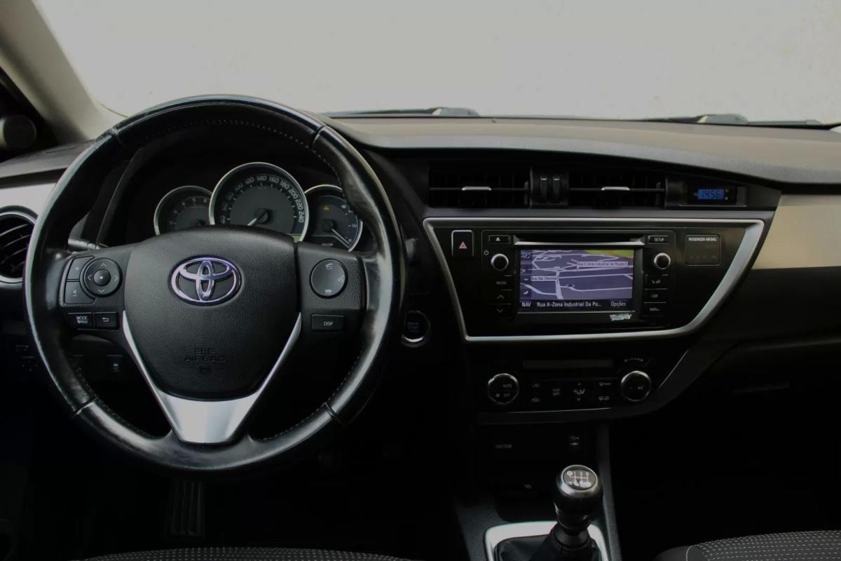 toyota-auris-2013-diesel-1364cc
