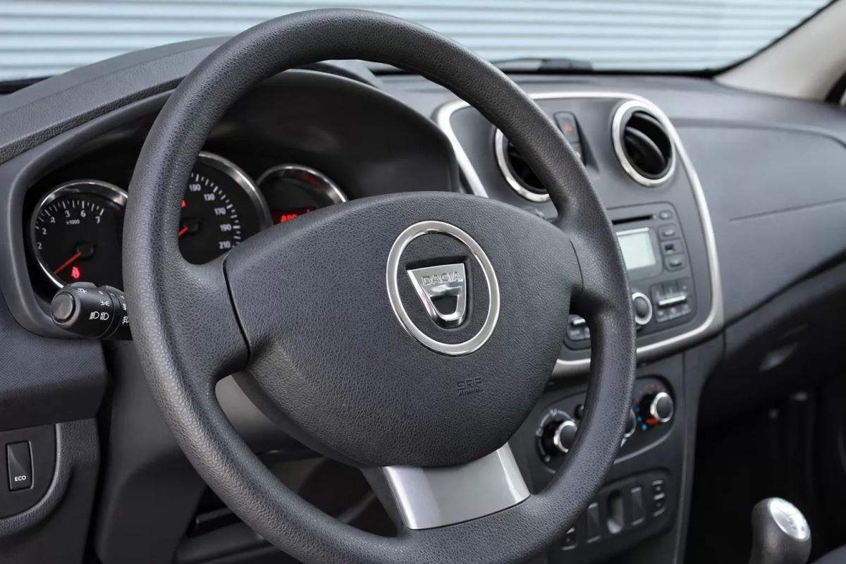 dacia-sandero-2014-gasolina-898cc