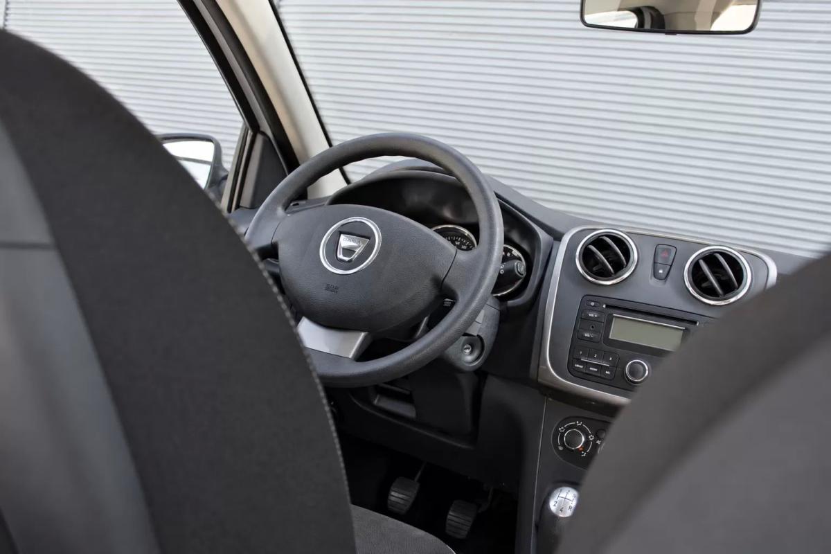dacia-sandero-2014-gasolina-898cc