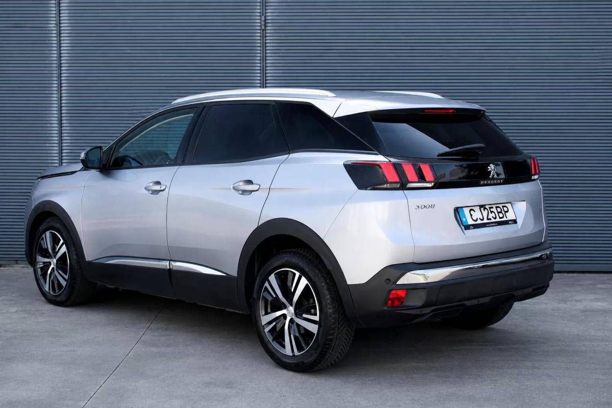 peugeot-3008-2016-diesel-1560cc