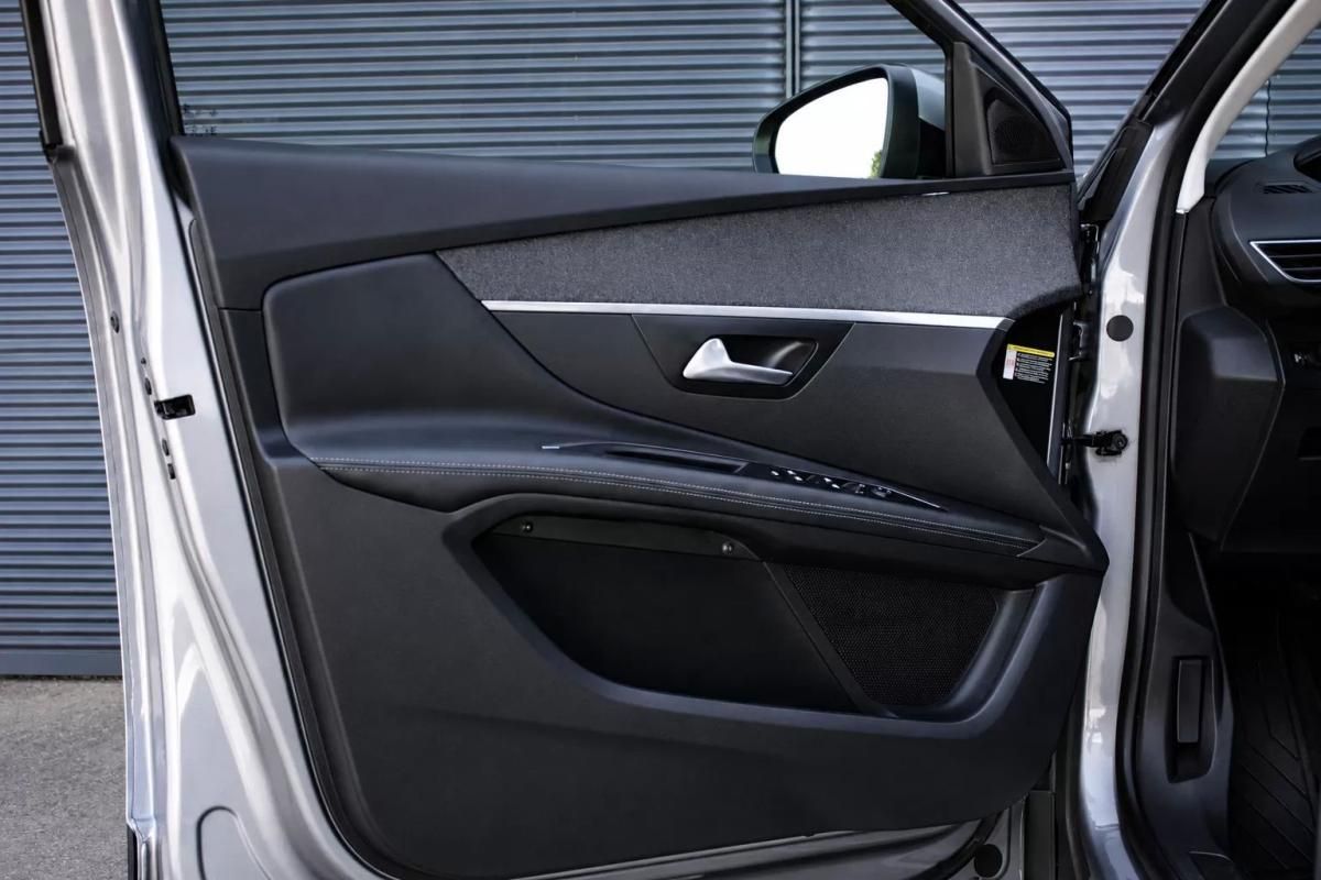 peugeot-3008-2016-diesel-1560cc