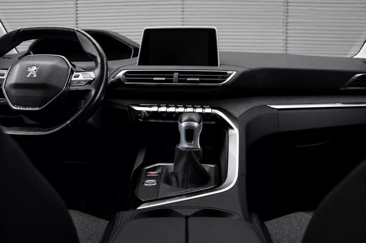 peugeot-3008-2016-diesel-1560cc