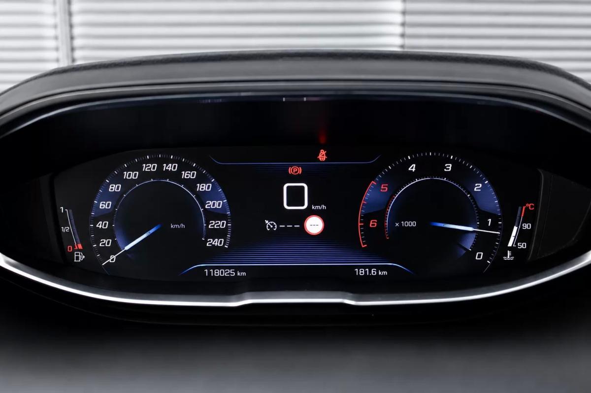 peugeot-3008-2016-diesel-1560cc