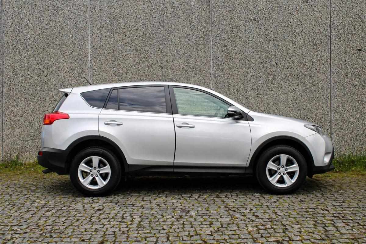 toyota-rav4-2013-diesel-1998cc