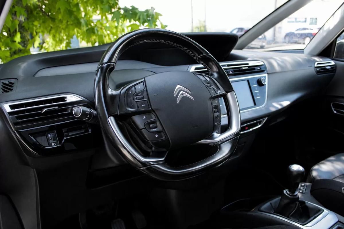 citroen-c4-picasso-2017-diesel-1560cc