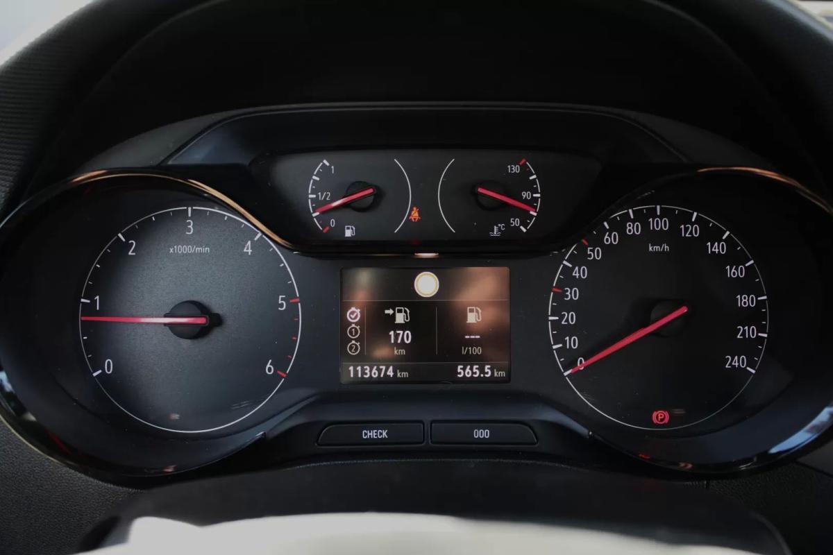 opel-crossland-x-2017-diesel-1560cc