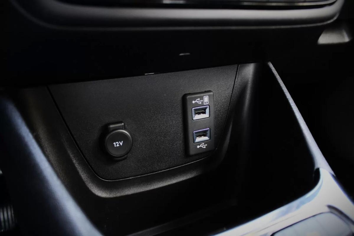opel-crossland-x-2017-diesel-1560cc
