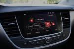 opel-crossland-x-2017-diesel-1560cc